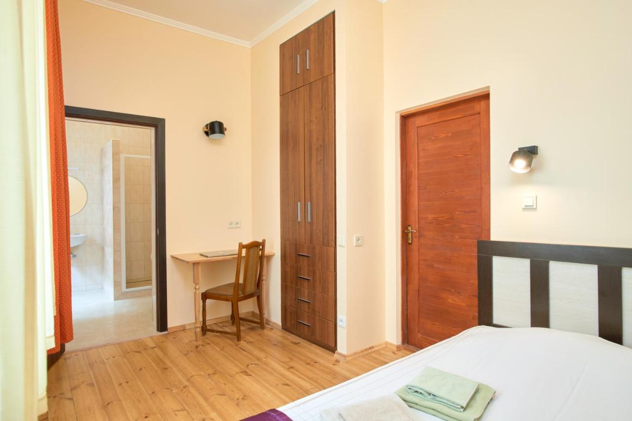 Odessa Comfort House Aparthotel ภายนอก รูปภาพ
