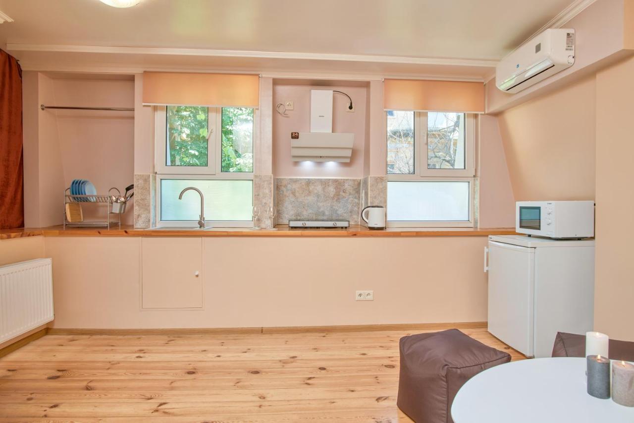 Odessa Comfort House Aparthotel ภายนอก รูปภาพ