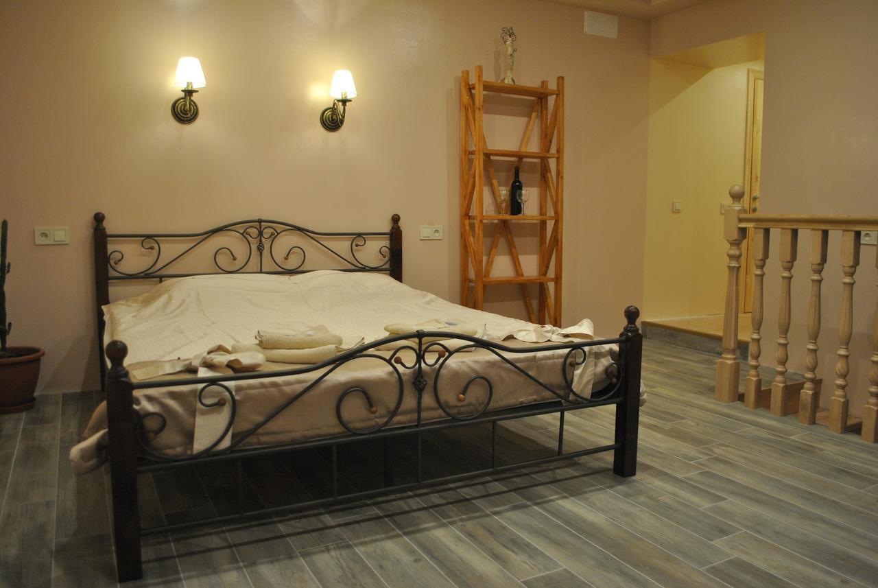 Odessa Comfort House Aparthotel ภายนอก รูปภาพ